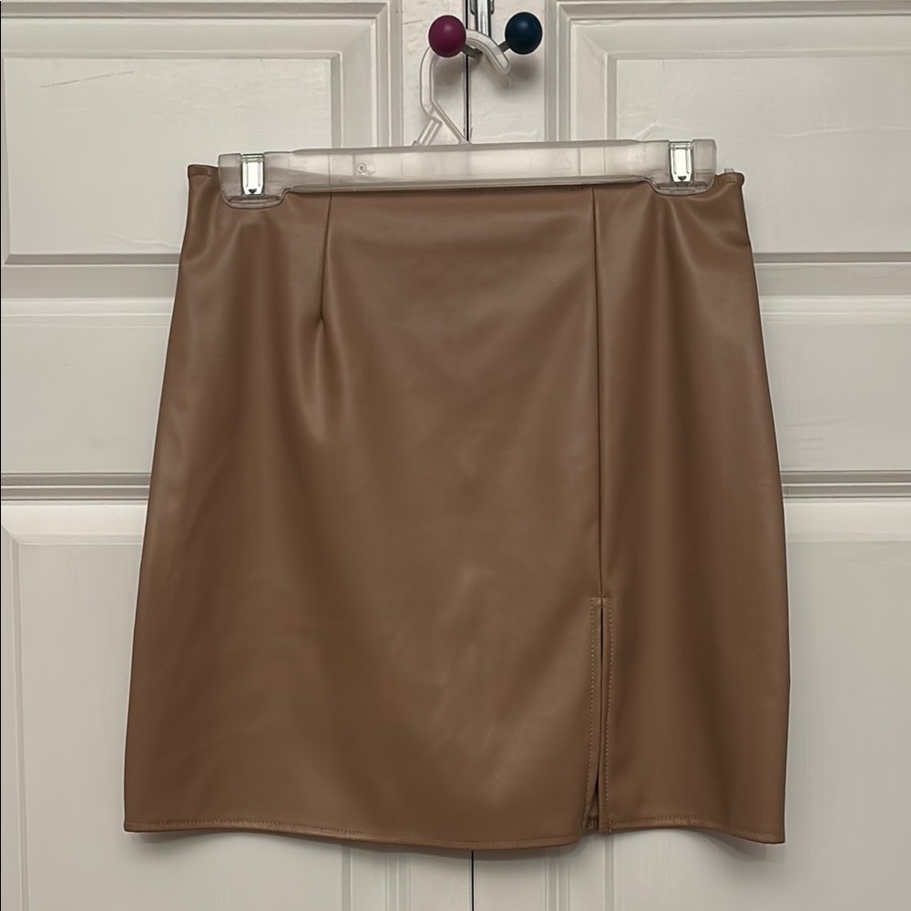 Elegant Tan Skirt